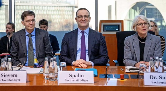 „Vorsorge kostet Geld“: Je...ichen Anhörung der Enquete-Kommission. | Foto: Soeren Stache/dpa „Vorsorge kostet Geld“: Je...ichen Anhörung der Enquete-Kommission. | Foto: Soeren Stache/dpa