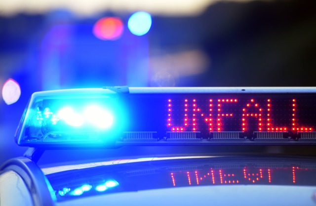 Weitere Details zum Unfall sind noch nicht bekannt. (Symbolbild)  | Foto: Stefan Puchner/dpa