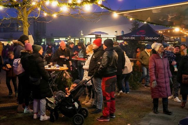 Der stimmungsvolle Rheinhausener Weihnachtszauber begeisterte die Besucher